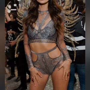 Victoria Secret exclusive limited edition Elegant Lace Lingerie Set in Gray new